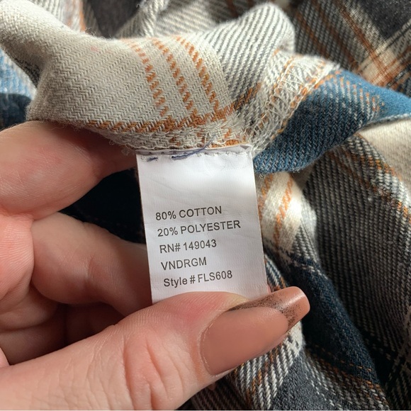 ReVess Plaid Shacket Size Medium - Picture 4 of 7